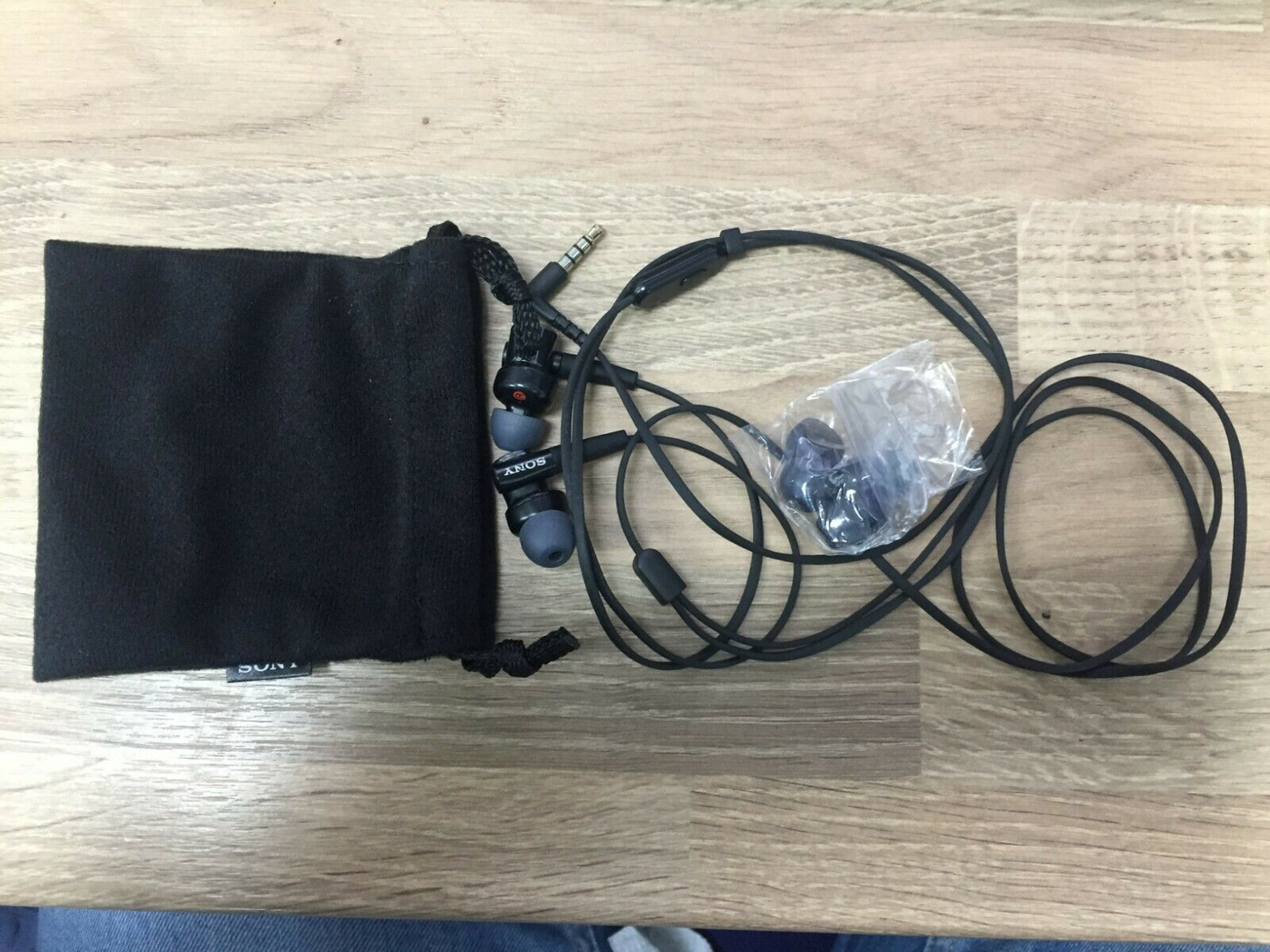 Sony MDR-XB50AP In-Ear Extra Bass Headphones with In-Line Control Black/Wired