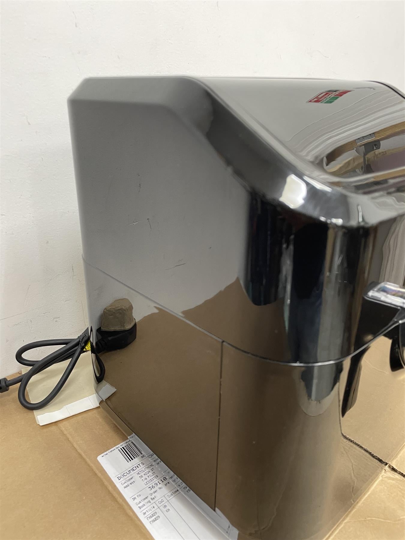 Cookworks 5L Air Fryer With 10 cooking programmes 1600 watts96D 5L Air Fryer-black