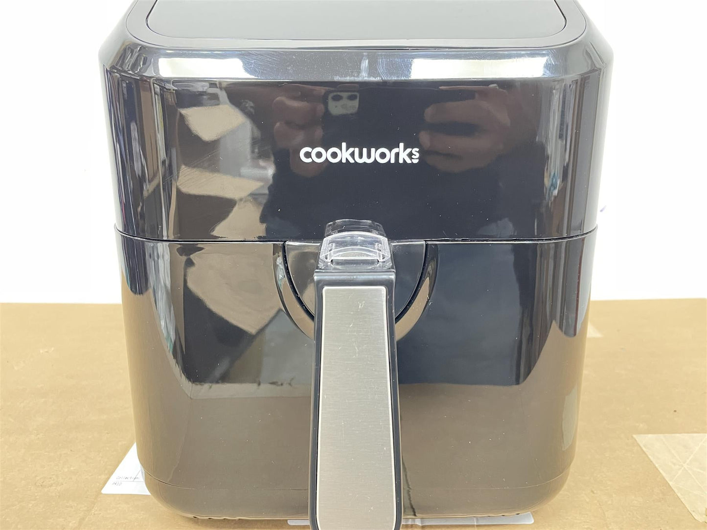 Cookworks 5L Air Fryer With 10 cooking programmes 1600 watts96D 5L Air Fryer-black