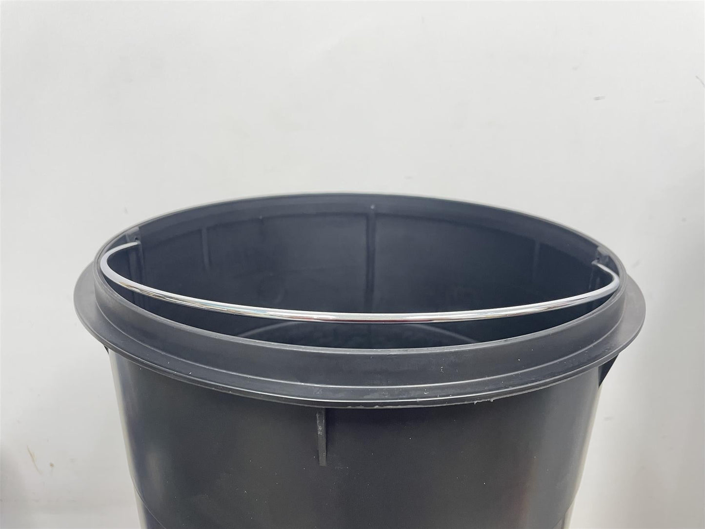 Habitat 30Litre Kitchen Foot Pedal Recycling Bin Removeable Inner Bucket - Grey