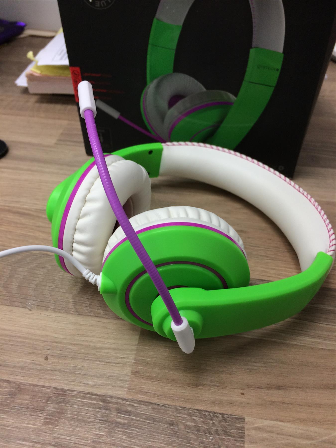 Gioteck XH100S WIRED Headset Stereo Gaming Green Pink