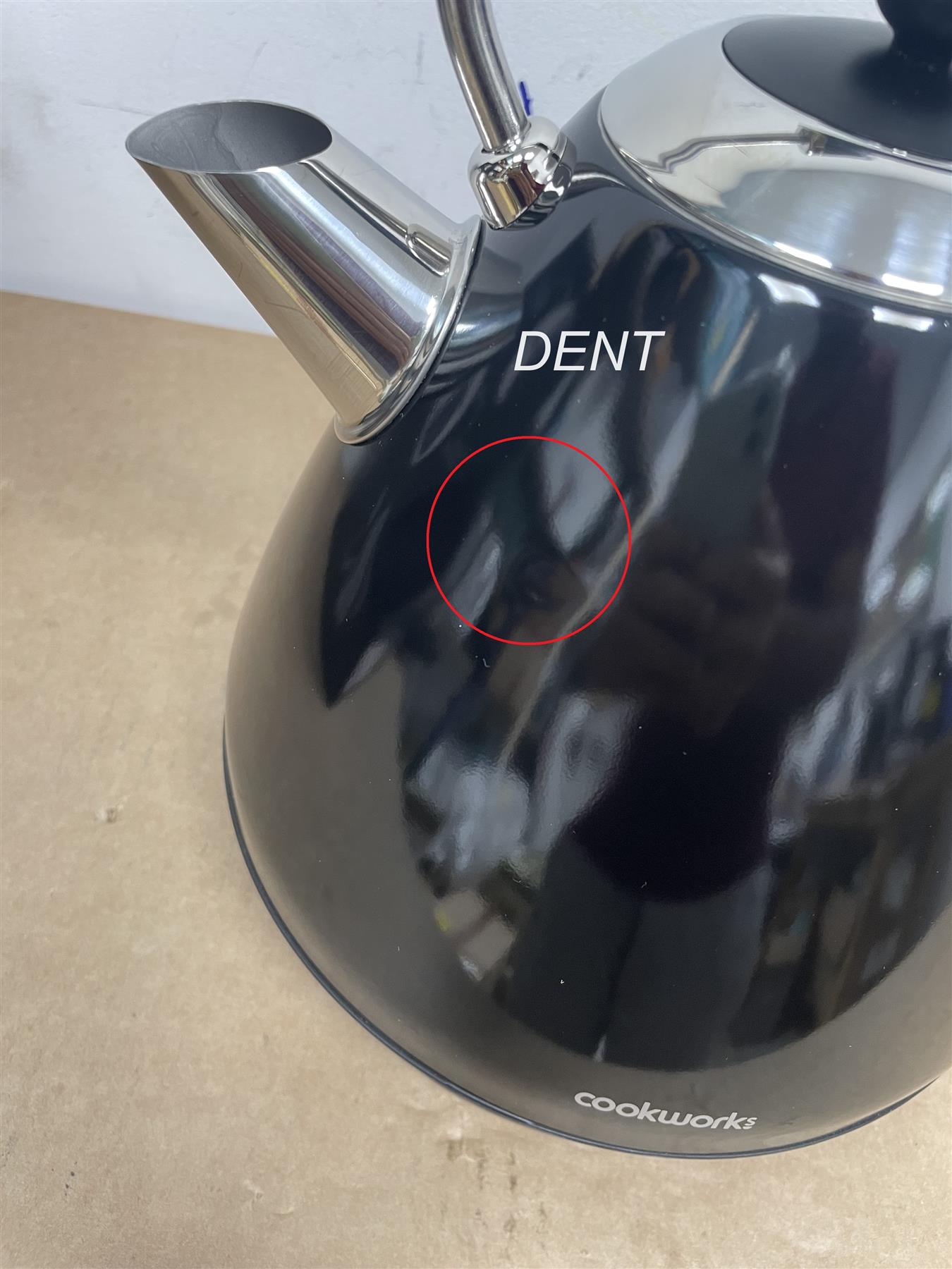Cookworks Pyramid Kettle Automatically Switching Off - Black 1.7 Litre