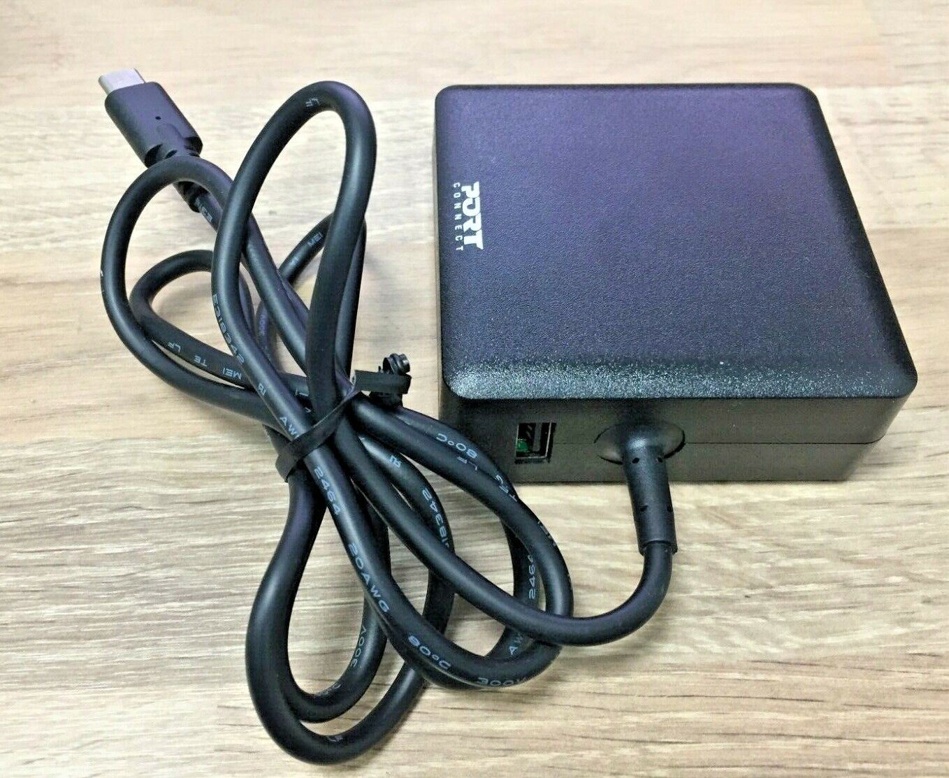 Power Supply 65W USBC Type Smartphone Tablet Laptop MacBook Indoor Phone Charger