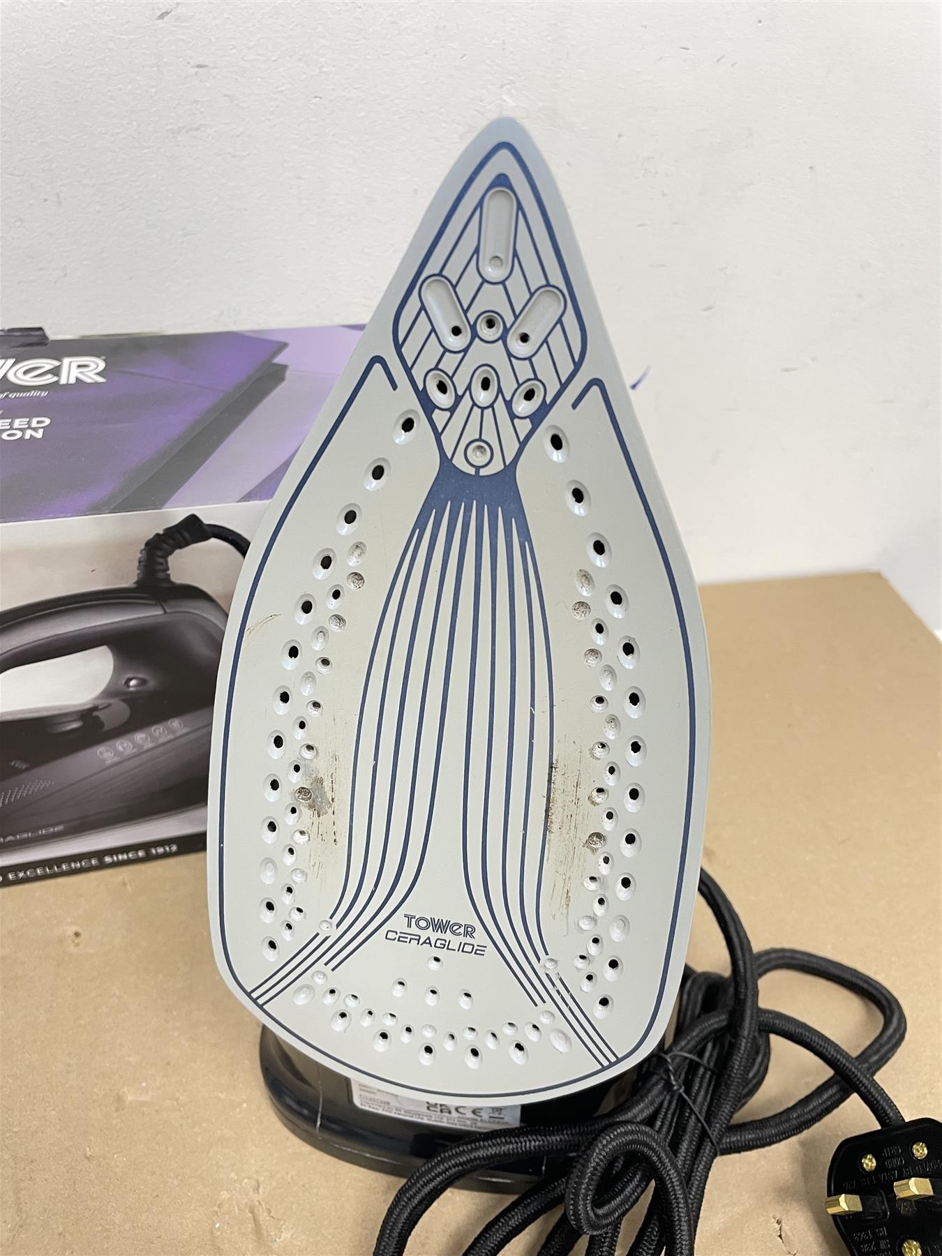 Steam Iron 2600W, Tower T22011 CeraGlide Ceramic Soleplate Ultra speed - Purple