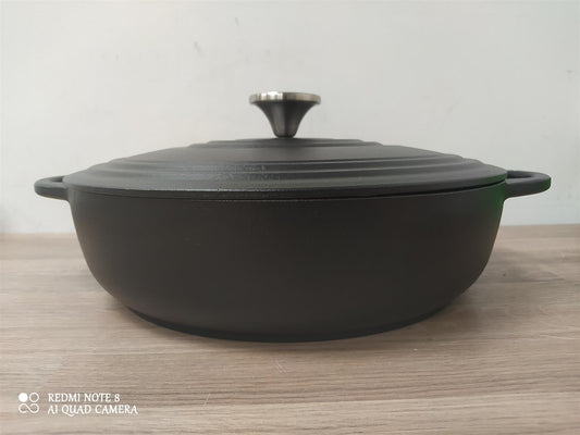 Habitat Cast Iron Casserole Dish 4 Litre Round Shallow Black with Lid all hobs