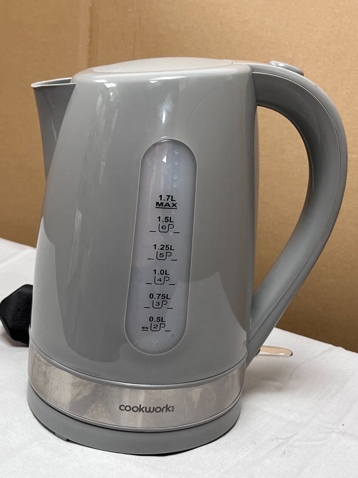 Cookworks Plastic Illuminated Kettle - Grey | Stylish and Efficient Boiling